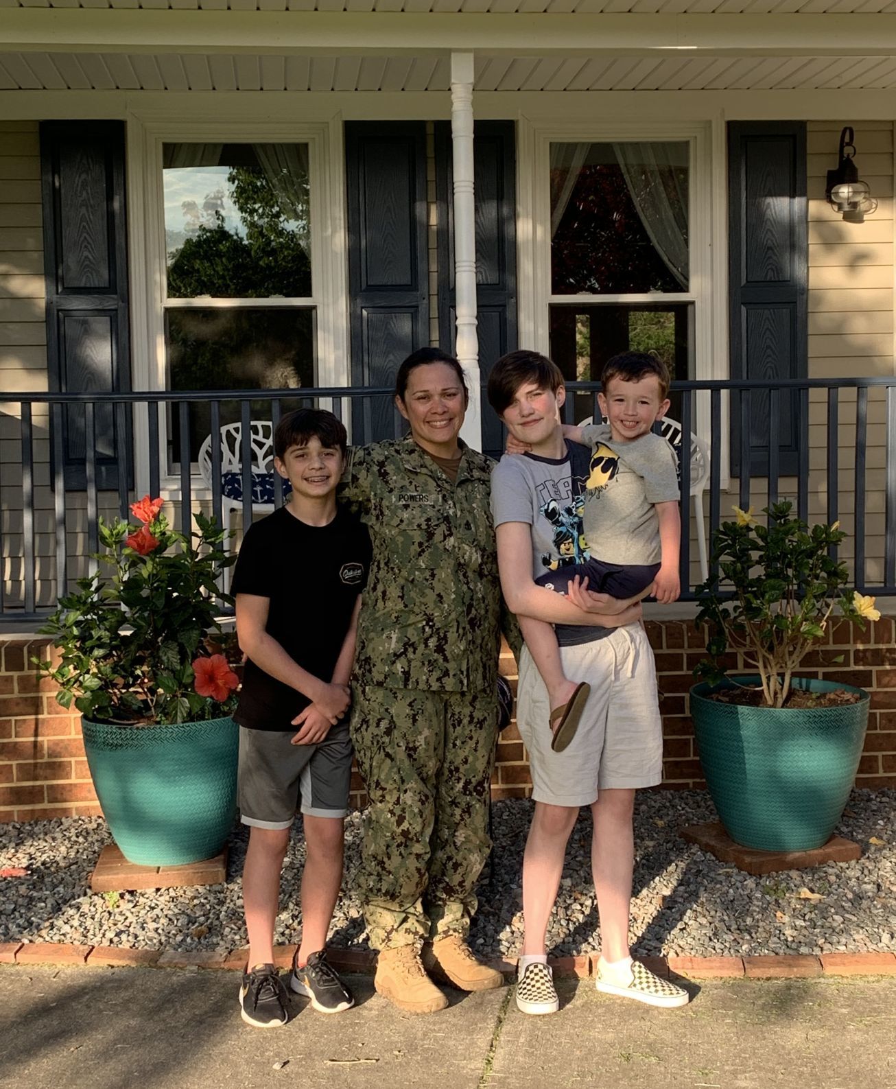 vp-nw-navy-mom-0512 007